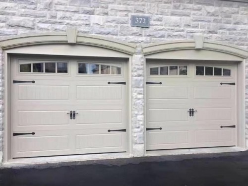 Model 5000 Long Carriage Style Garage Doors