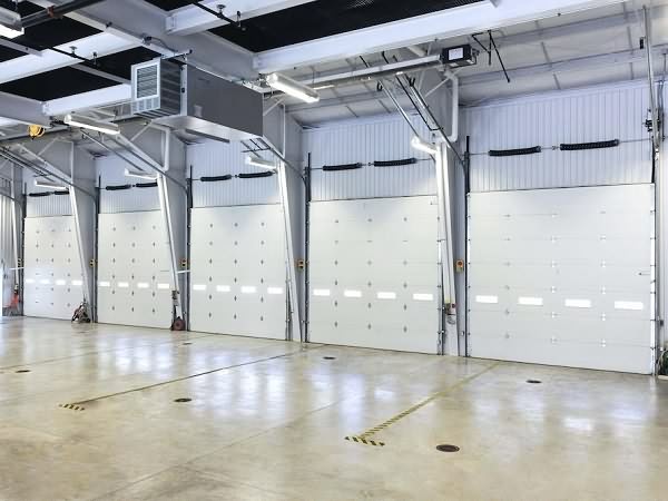 21-commercial-doors-garage-doors-overhead-doors-industrial-doors-High-Lift