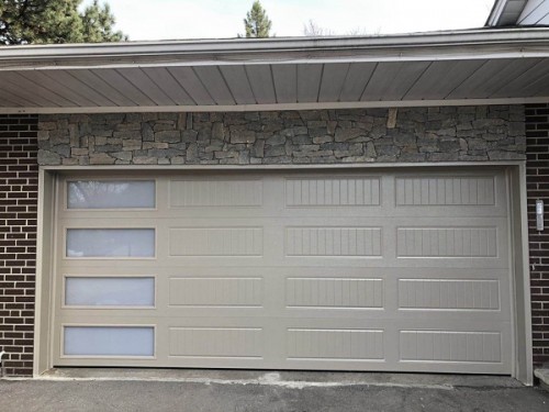 Model 5000 Long Carriage Style Garage Doors